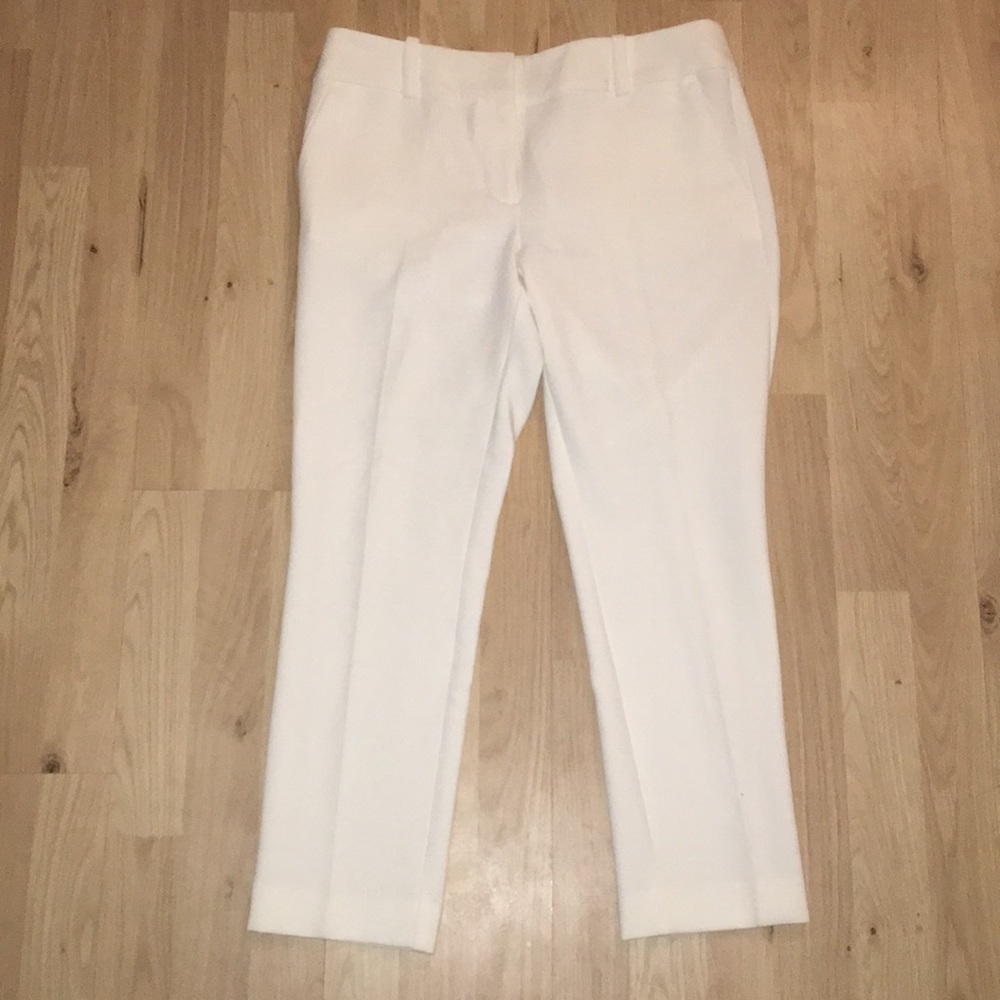 White Capri pants